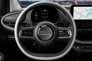 Fiat 500 la Prima 2020 года 